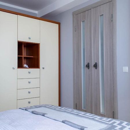 Cozy 2-Room Apartment On Zhvanetsky Boulevard Odessa Eksteriør billede