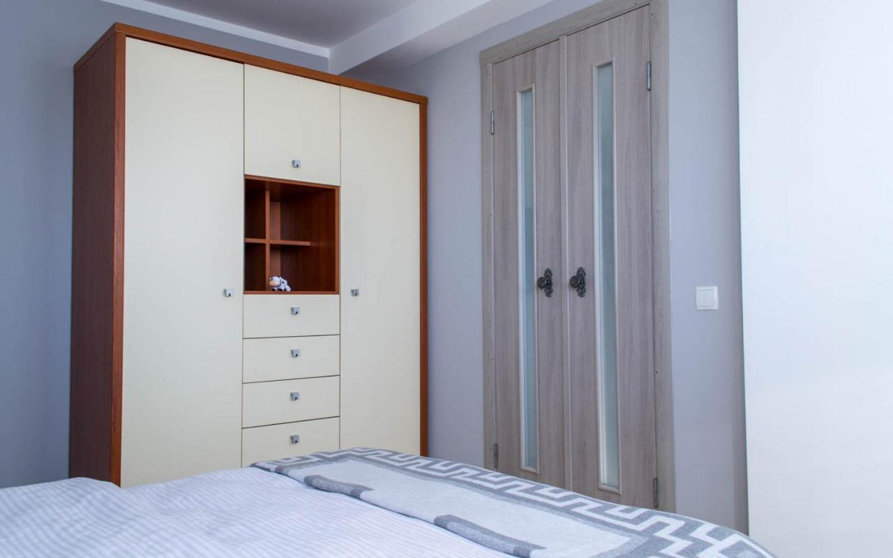 Cozy 2-Room Apartment On Zhvanetsky Boulevard Odessa Eksteriør billede