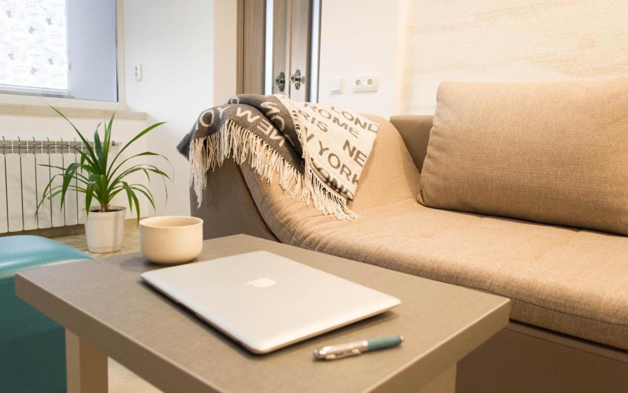 Cozy 2-Room Apartment On Zhvanetsky Boulevard Odessa Eksteriør billede